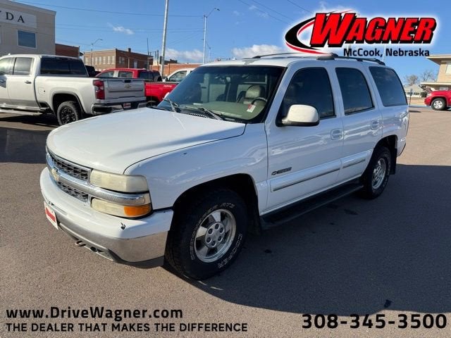 2001 Chevrolet Tahoe LT in Summit White — front three-quarter view